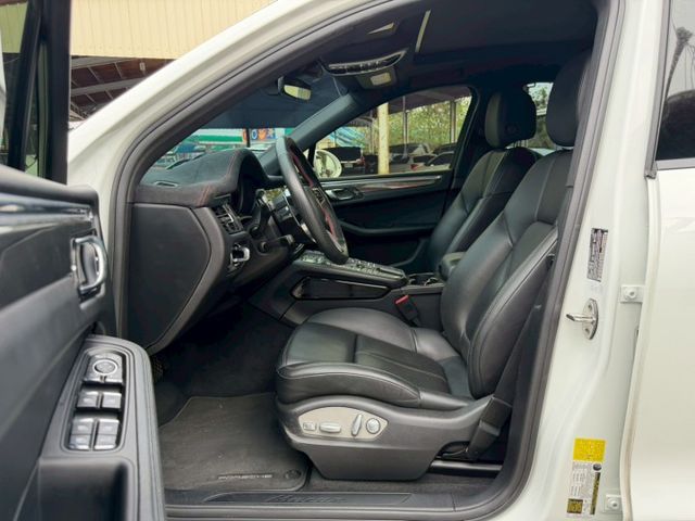 MACAN  第4張相片