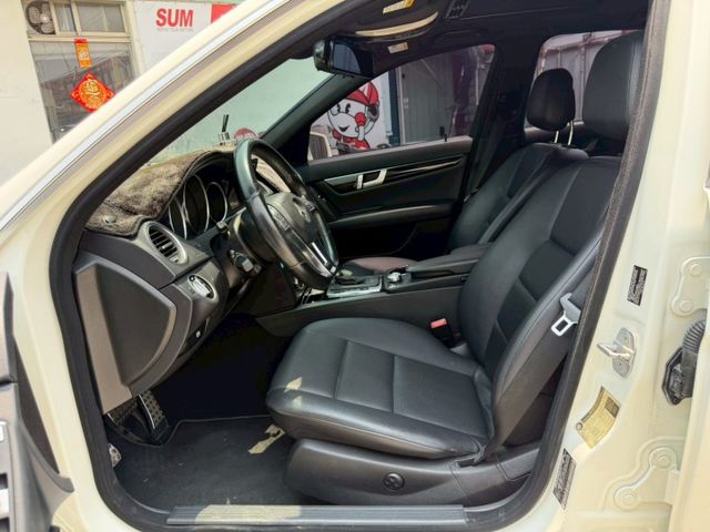 C-CLASS SEDAN W204  第4張相片