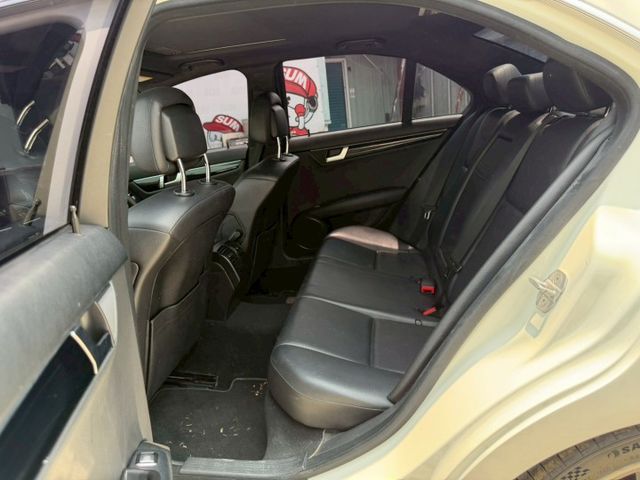 C-CLASS SEDAN W204  第6張相片