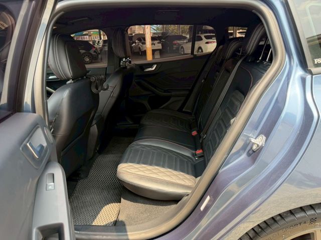 FOCUS WAGON  第7張相片