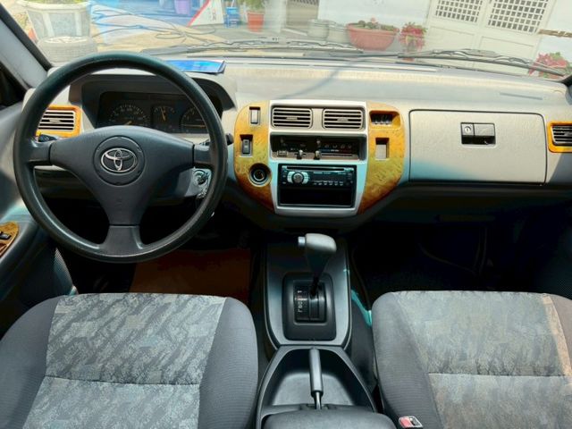 ZACE SURF 廂車  第4張相片