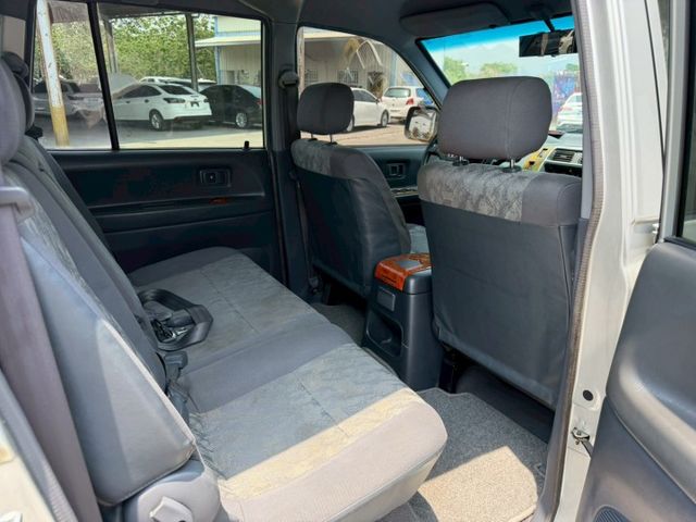 ZACE SURF 廂車  第6張相片