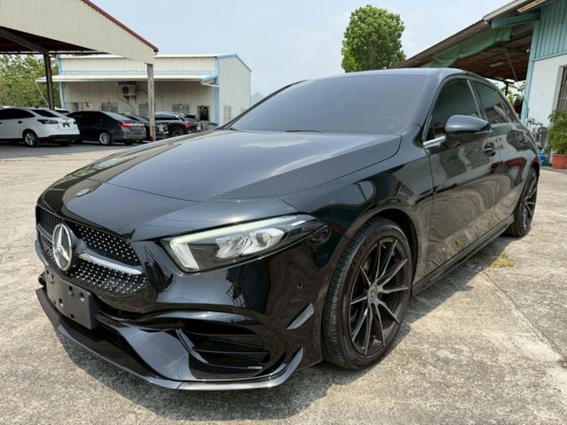 A-CLASS SEDAN V177  第1張相片