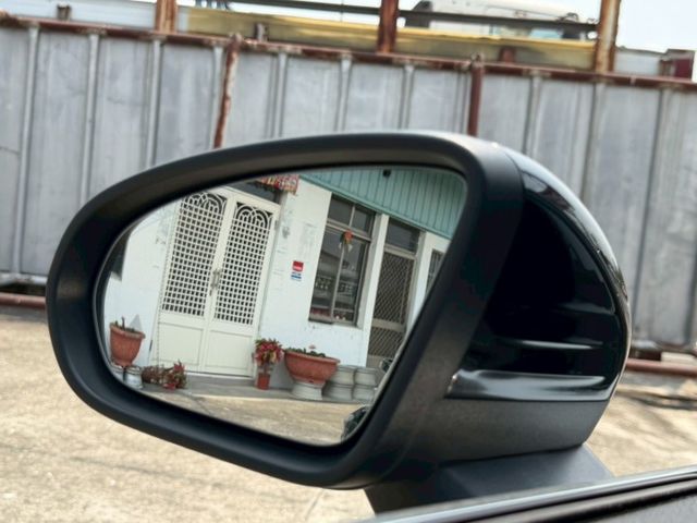 A-CLASS SEDAN V177  第7張相片