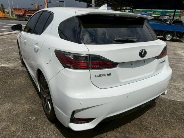 CT200H  第10張相片