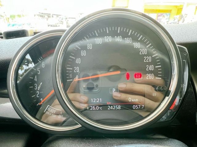 一手車 全車原版件 原廠保養  第9張相片