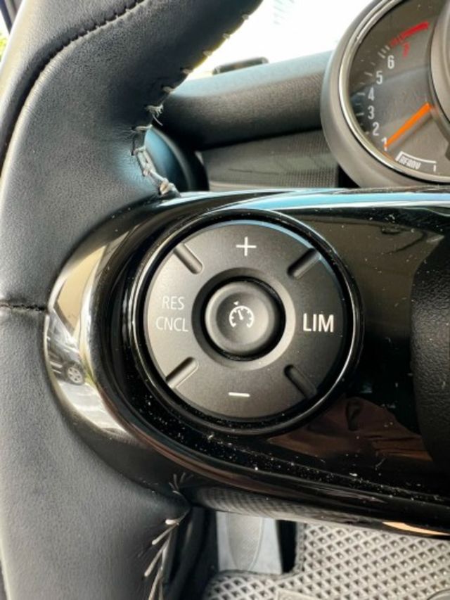 一手車 全車原版件 原廠保養  第12張相片