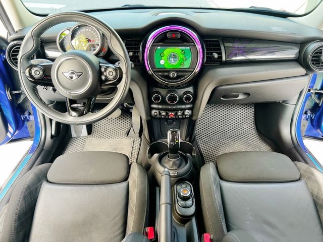 一手車 全車原版件 原廠保養  第18張相片