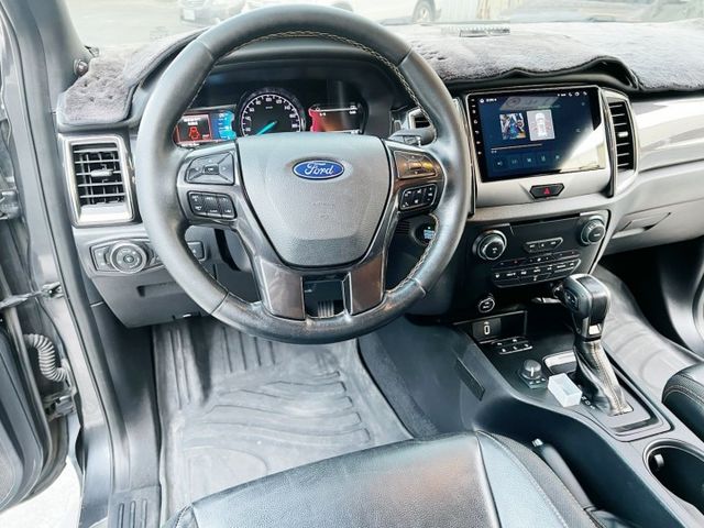 全車原鈑件 無事故 無泡水  第15張相片