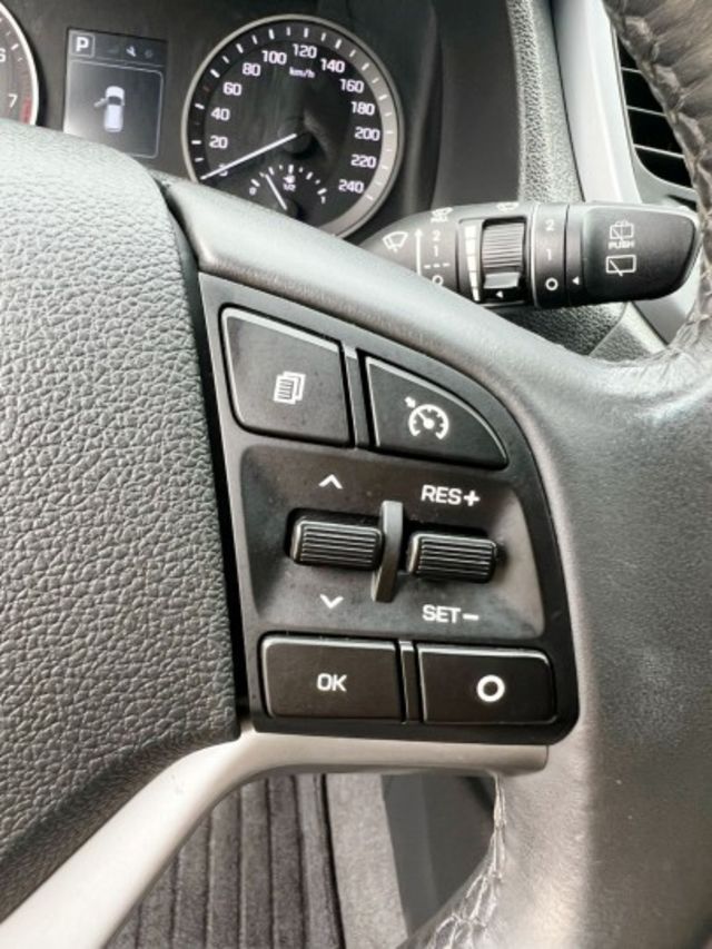 汽油時尚版一手車 實跑8萬多公里 I-key免匙 駕駛座電動椅 分區恆溫空調  定速巡航  循跡防滑 安卓主機  第8張相片