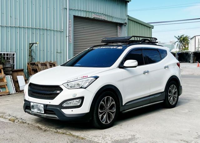 領袖版5+2人座一手車全車原版件加裝車頂架 4WD、HID魚眼 免鑰匙第三排冷氣出風口定速巡航循跡防滑全景天窗 安卓主機  第1張相片
