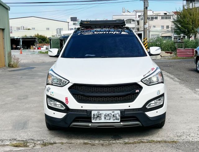 領袖版5+2人座一手車全車原版件加裝車頂架 4WD、HID魚眼 免鑰匙第三排冷氣出風口定速巡航循跡防滑全景天窗 安卓主機  第3張相片