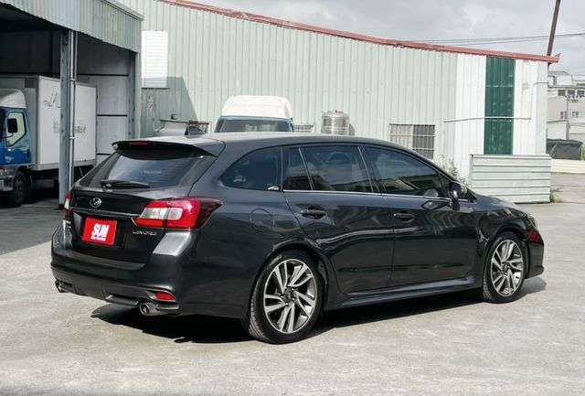 GT-S 一手車 原版件 里程保證I -key摸門 駕駛座電動椅 定速巡航 盲點偵測 循跡防滑  四輪驅動  第3張相片