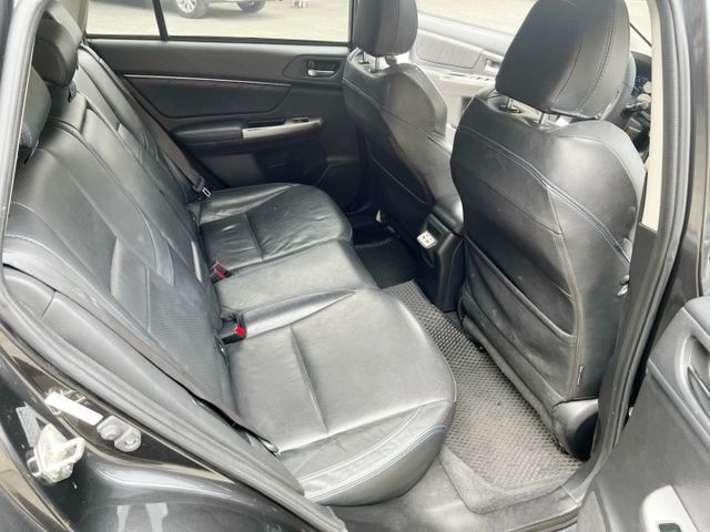 GT-S 一手車 原版件 里程保證I -key摸門 駕駛座電動椅 定速巡航 盲點偵測 循跡防滑  四輪驅動  第17張相片