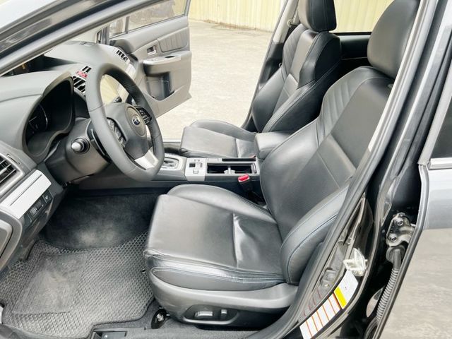 GT-S 一手車 原版件 里程保證I -key摸門 駕駛座電動椅 定速巡航 盲點偵測 循跡防滑  四輪驅動  第20張相片