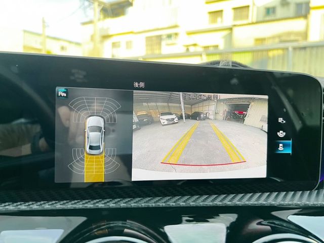 四門全車原鈑件 里程保證  實跑5萬公里-l-key摸門-定速巡航-盲點偵測-倒車影像-自動停車輔助-駕駛座電動記憶  第12張相片