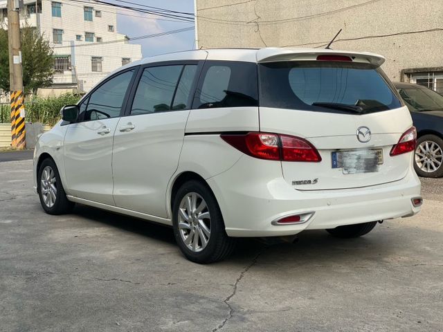 頂級版 一手車 全車原鈑件 原廠保養  里程保證  實跑9.6萬公里 雙邊電滑門  駕駛座電動座椅  天窗  第4張相片