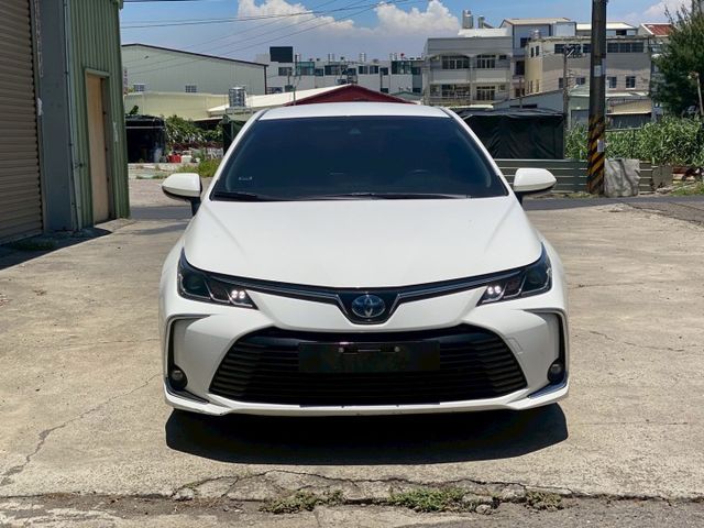 尊爵版 一手車 全車原鈑件 原廠保養 新車保固中 大電池保固八年16萬公里 實跑5.5萬公里  第2張相片