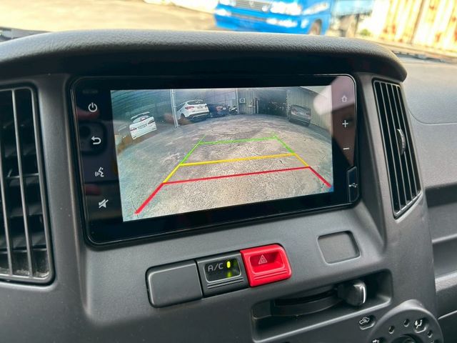 原鈑件 一手車 里程保證 實跑1.5萬 原廠影音特式版-原廠三開保溫箱  -CAR Paly  -倒車影像  -循跡防滑  第11張相片