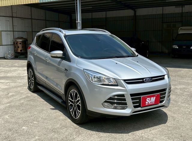 頂級版 一手車 原廠保養 里程保證Ikey摸門 倒車影像 盲點偵測 LED尾燈 全景天窗 方向盤快控鍵 電動尾門  第2張相片