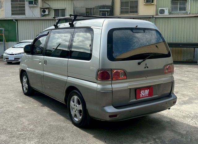 七人座 家庭用車 全車原版件 里程保證 合法加裝車頂架  第4張相片