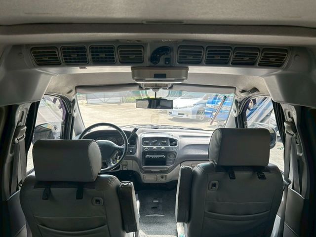 七人座 家庭用車 全車原版件 里程保證 合法加裝車頂架  第16張相片