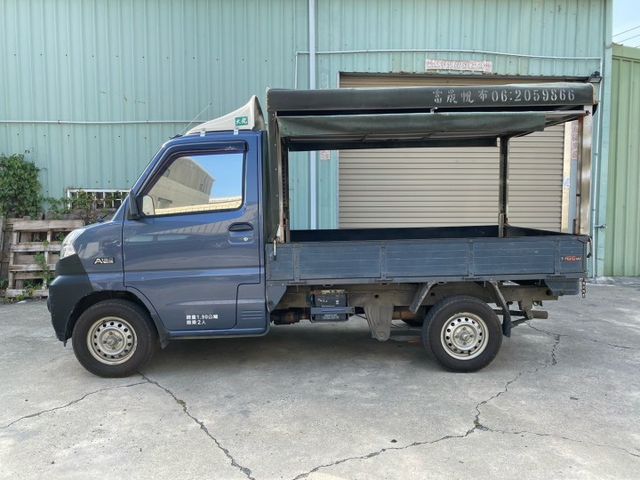 自排貨斗 全車原鈑件  實跑8.6萬公里 里程保證  第3張相片