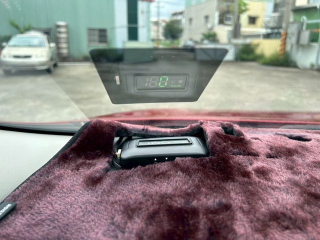 5D  一手車 原鈑件 里程保證-抬頭顯示器  -原廠主機  -倒車影像  -倒車雷達  第14張相片