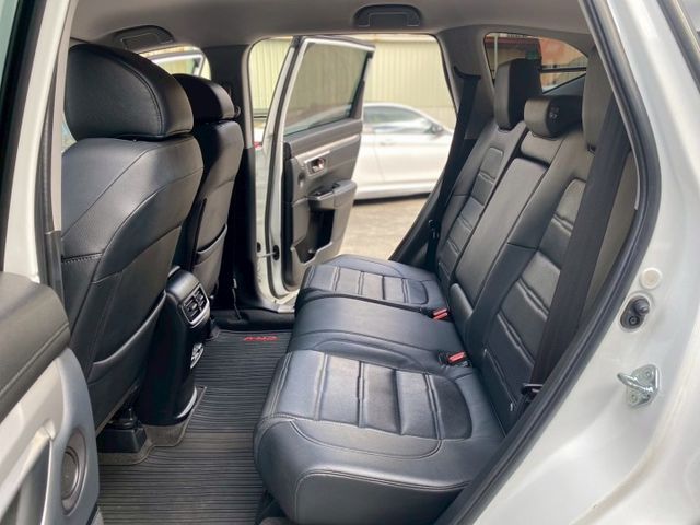VTi-S 全車原鈑件原廠保養keyless免匙系統acc跟車系統車道偏移警示盲點偵測倒車影像衛星導航Car play  第8張相片