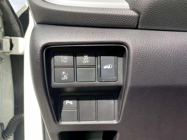VTi-S 全車原鈑件原廠保養keyless免匙系統acc跟車系統車道偏移警示盲點偵測倒車影像衛星導航Car play  第17張相片