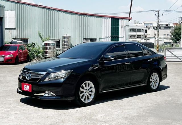Hybrid-G 全車原版件 里程保證 大電池剛更換 l-key 摸門  定速巡航  雙區恆溫  循跡防滑  倒車顯影  第1張相片