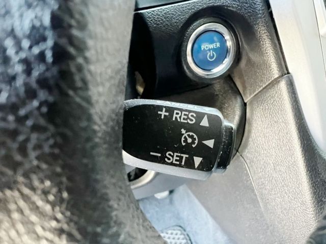 Hybrid-G 全車原版件 里程保證 大電池剛更換 l-key 摸門  定速巡航  雙區恆溫  循跡防滑  倒車顯影  第15張相片