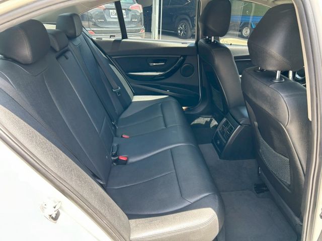 總代理 一手車 原鈑件 里程保證 5AS駕駛輔助系統 分區溫控空調 盲點偵測  配備滿滿  第10張相片