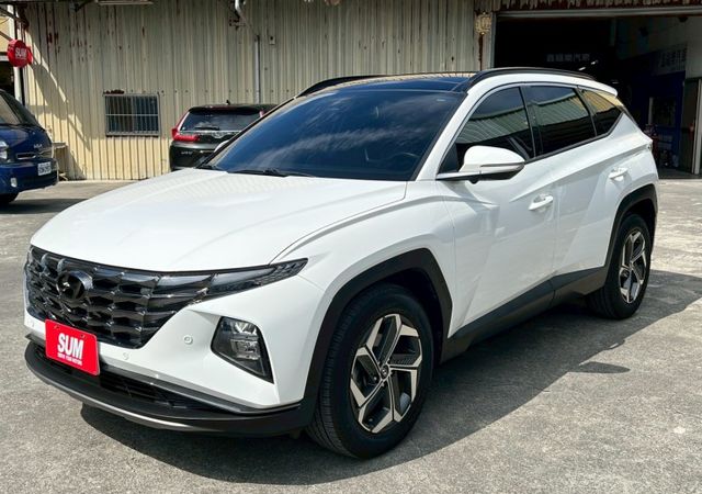 頂級版 一手車原鈑件原廠保養 新車保固中 里程保證實跑9萬多貫穿式尾燈 跟車系統 盲點偵測 摸門解鎖 環景影像電動座椅  第1張相片