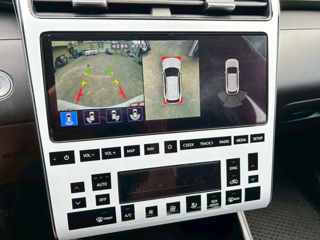 頂級版 一手車原鈑件原廠保養 新車保固中 里程保證實跑9萬多貫穿式尾燈 跟車系統 盲點偵測 摸門解鎖 環景影像電動座椅  第8張相片