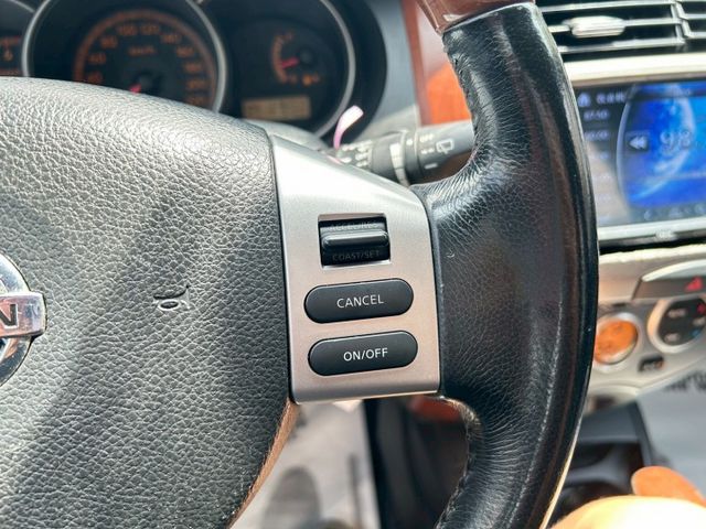 七人座 一手車里程保證 可認證  里程實跑11萬I-key 免鑰匙啟動 恆溫空抬頭顯示器  倒車顯影  方向盤快撥  第13張相片