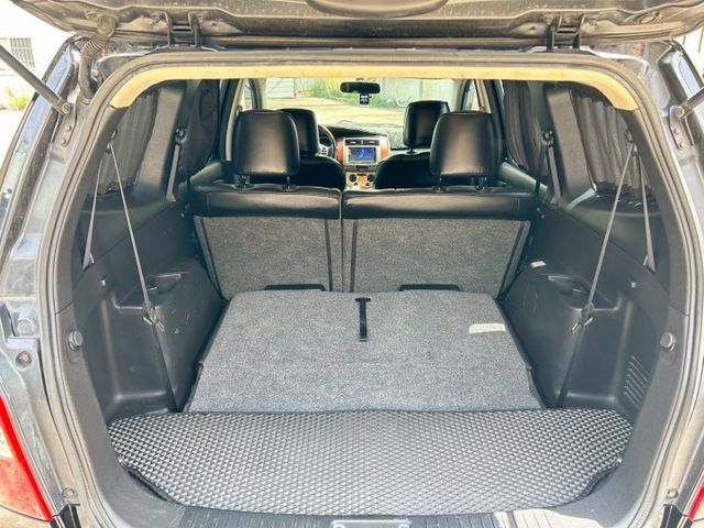 七人座 一手車里程保證 可認證  里程實跑11萬I-key 免鑰匙啟動 恆溫空抬頭顯示器  倒車顯影  方向盤快撥  第20張相片