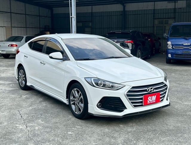 柴油一手車 原鈑件---配備---雙離合七速手自排  渦輪增壓柴油引擎  循跡防滑  六顆氣囊  安卓機  第1張相片