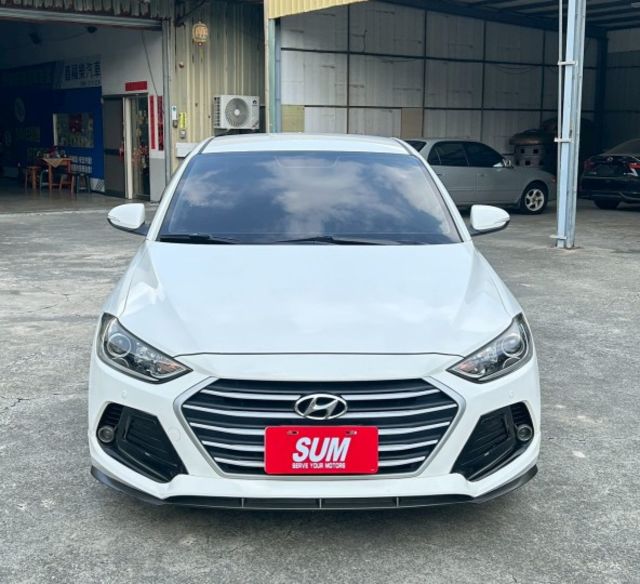 柴油一手車 原鈑件---配備---雙離合七速手自排  渦輪增壓柴油引擎  循跡防滑  六顆氣囊  安卓機  第2張相片