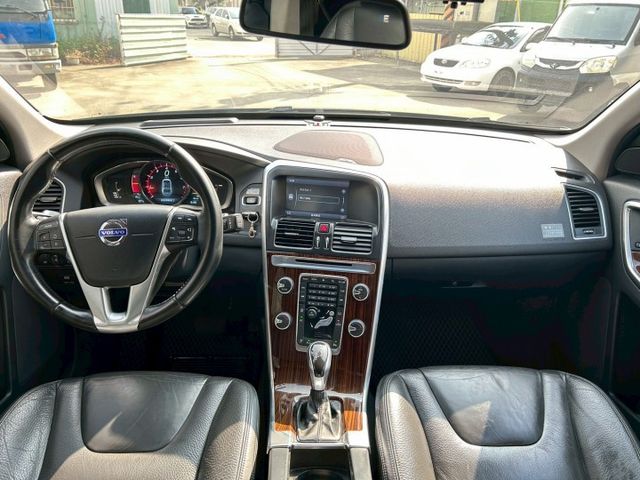 T5 TURBO無重大事故 無泡水 里程保證 配備滿滿  第5張相片