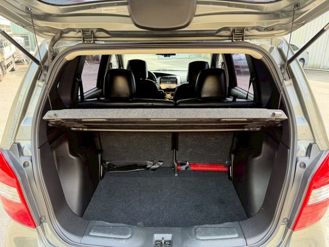 優質代步車 原鈑件 里程保證 安卓機  倒車雷達  倒車顯影  恆溫空調  第15張相片