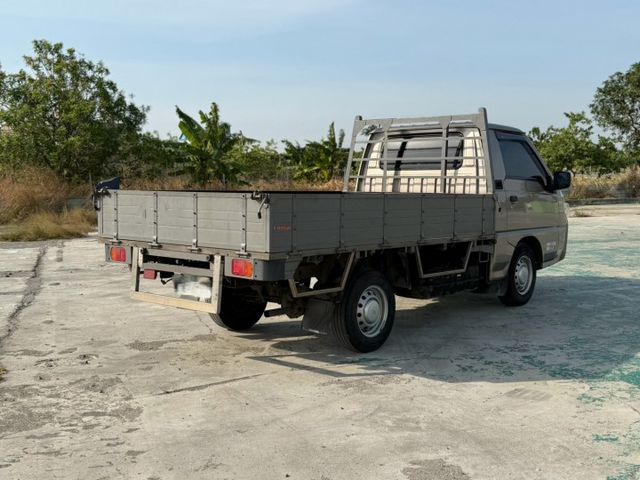 手排 標準斗 全車原鈑件.里程保證---配備---  感應式頭燈  盲點偵測  第3張相片