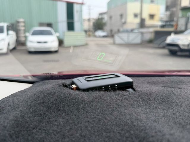 優質車款 小車大空間 倒車顯影 導航 藍芽 基本該有的他都有  第11張相片