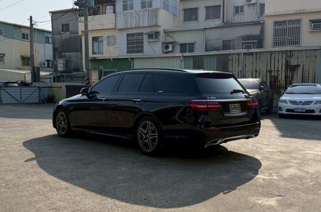 23P 柏林之音 360環景 免鑰匙 AMG內裝及外觀套件 MBUX車載系統  第3張相片