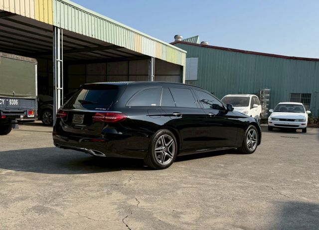 23P 柏林之音 360環景 免鑰匙 AMG內裝及外觀套件 MBUX車載系統  第4張相片