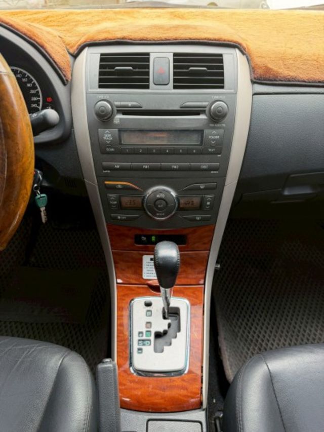 里程僅跑12萬多公里  原版件 恆溫 HID頭燈  第11張相片