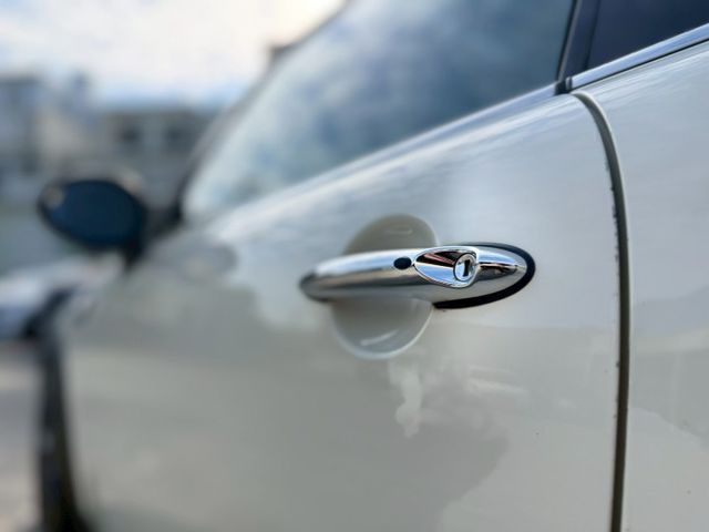 原版件 定速 免KEY 藍芽 一鍵啟動 HID頭燈 恆溫  第5張相片