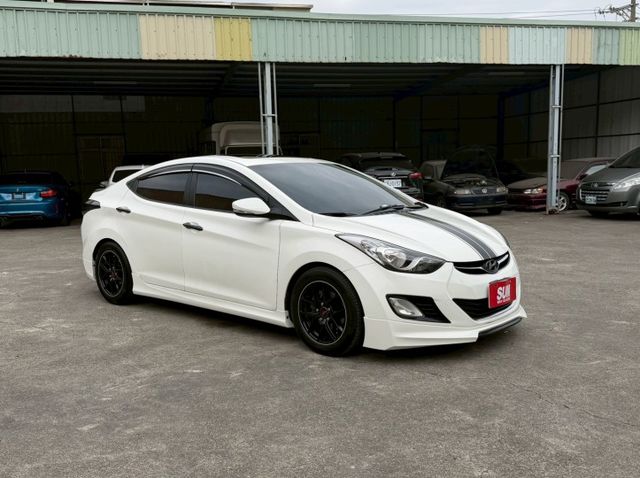 原版件 有改排氣管閥門 氣氛燈 鋁圈 安卓機 空力套件  第1張相片