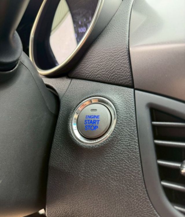 原版件 有改排氣管閥門 氣氛燈 鋁圈 安卓機 空力套件  第15張相片