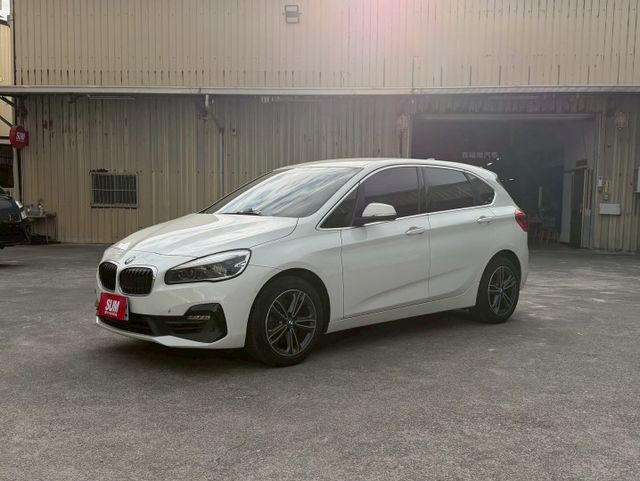 原版件 小改款 倒車顯影 定速 雙區恆溫 免鑰匙系統  第2張相片